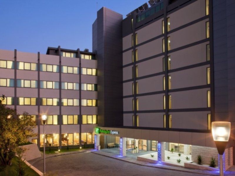 Holiday Inn Express Lisbon Airport, An Ihg Hotel Exterior photo